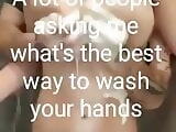 The ideal way to wash hands !