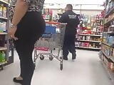 Pregnant Latina Milf Booty in leggings