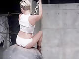 Miley Cyrus - Wrecking Ball (the good version!)